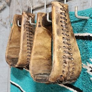 Western Stirrup Set